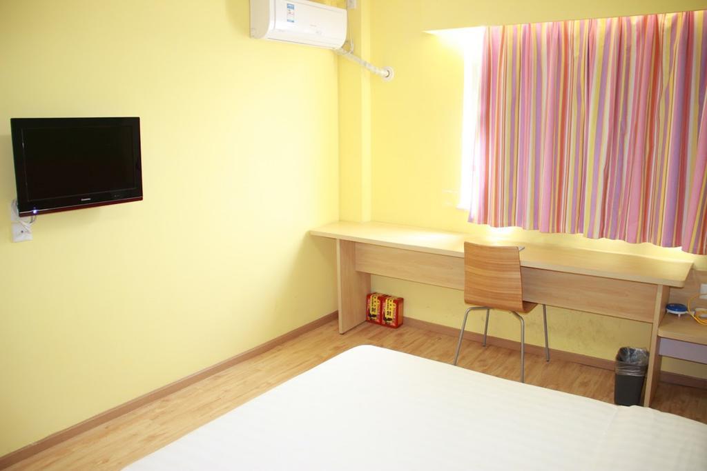 7 Days Inn Shenzhen Railway Station Екстериор снимка