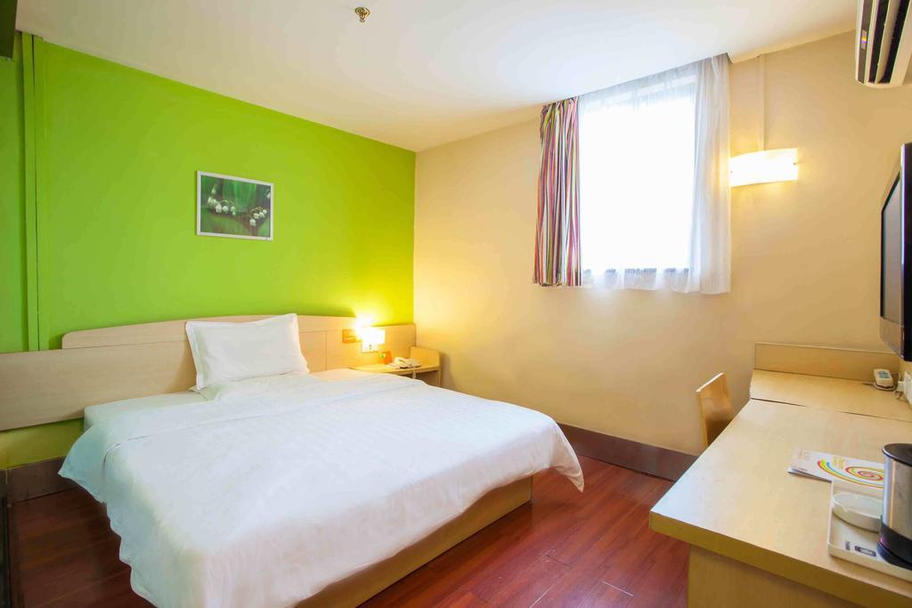 7 Days Inn Shenzhen Railway Station Стая снимка